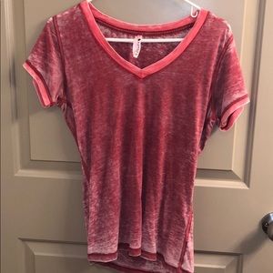 Red bleached t-shirt